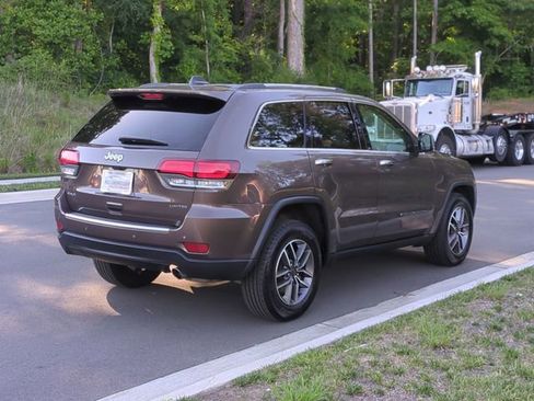 Used 2021 Jeep Grand Cherokee Limited AWD/4WD image 13