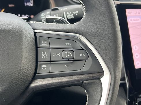 New 2025 Jeep Grand Cherokee L Limited AWD/4WD image 12