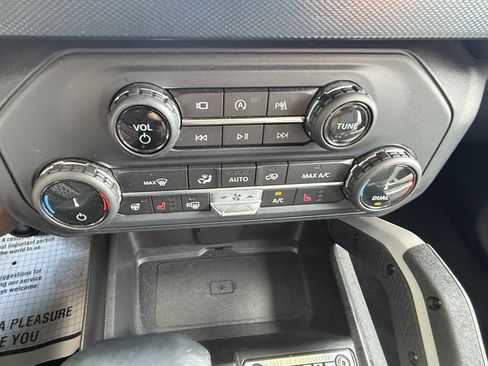 Used 2022 Ford Bronco Outer Banks AWD/4WD image 21