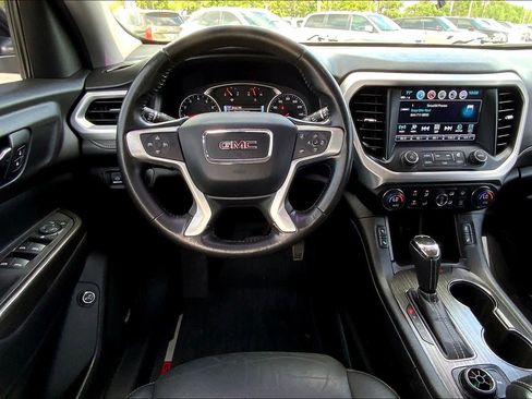 Used 2019 GMC Acadia SLT w/ Black Edition image 6