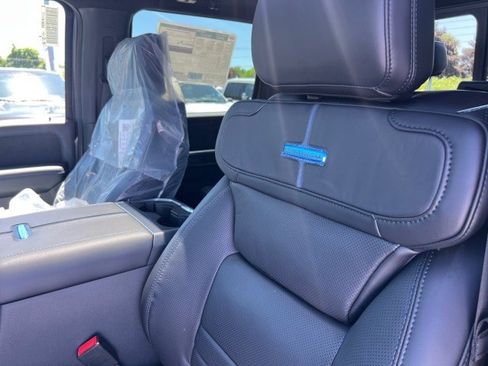 New 2026 Ford F450 Platinum w/ Camper Package AWD/4WD image 10