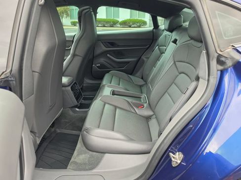 Used 2021 Porsche Taycan RWD image 31