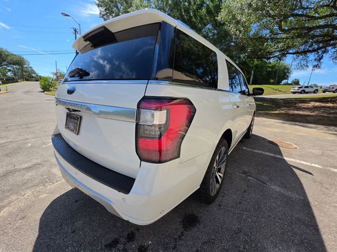 Used 2021 Ford Expedition Platinum RWD image 16