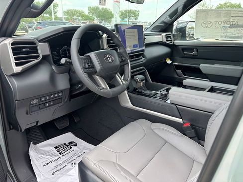 New 2026 Toyota Tundra Limited AWD/4WD image 6