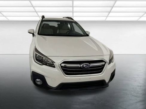 Used 2018 Subaru Outback 2.5i Premium image 2