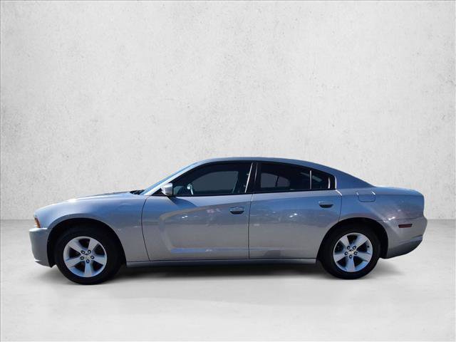 Used 2014 Dodge Charger SE RWD image 9