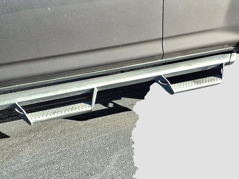 Used 2018 Toyota 4Runner SR5 image 11