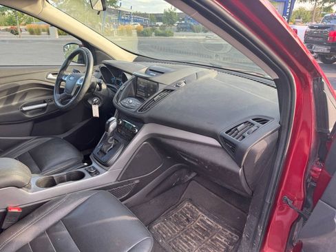 Used 2015 Ford Escape SE w/ Equipment Group 201A AWD/4WD image 17