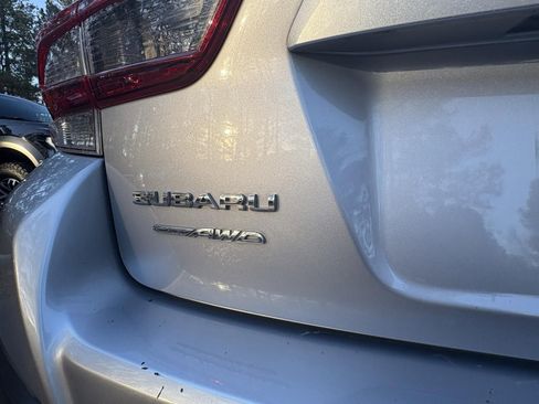 Used 2020 Subaru Crosstrek 2.0i Premium AWD/4WD image 11