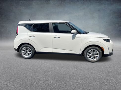 New 2025 Kia Soul S image 33