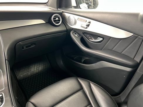 Used 2019 Mercedes-Benz GLC 300 GLC 300 image 11