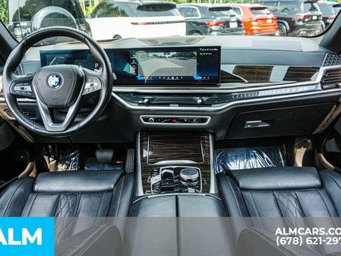 Used 2025 BMW X5 xDrive50e AWD/4WD image 26