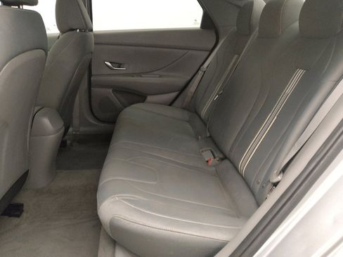 Used 2022 Hyundai Elantra SEL image 18