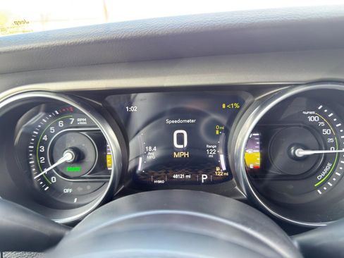 Used 2023 Jeep Wrangler Unlimited w/ Sun & Screen Package AWD/4WD image 45