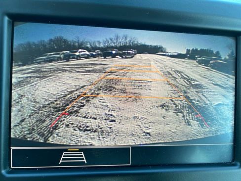 Used 2024 Chevrolet Equinox LS image 31