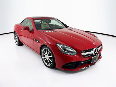 Used 2017 Mercedes-Benz SLC 300 image 1