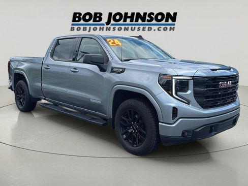 Used 2024 GMC Sierra 1500 Elevation w/ X31 Off-Road Package AWD/4WD image 1