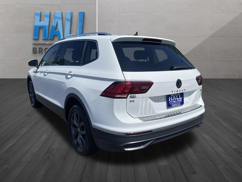 Certified 2024 Volkswagen Tiguan SE AWD/4WD image 3