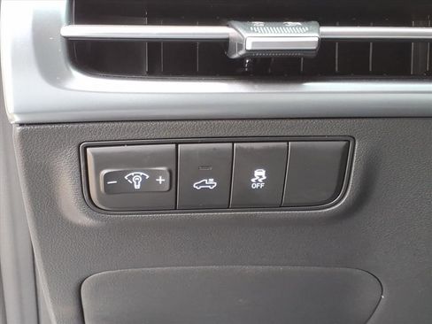 Used 2026 Hyundai Santa Cruz SEL image 14