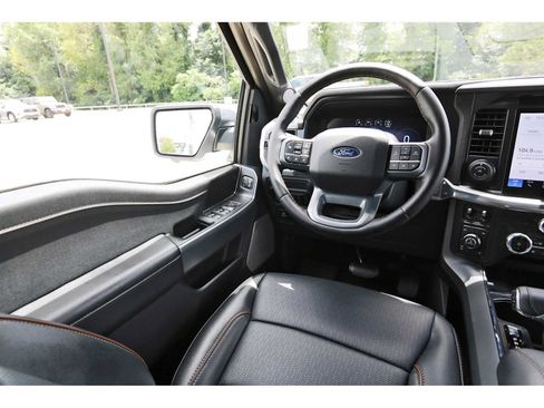 Used 2025 Ford F150 Lariat w/ Equipment Group 502A High AWD/4WD image 6