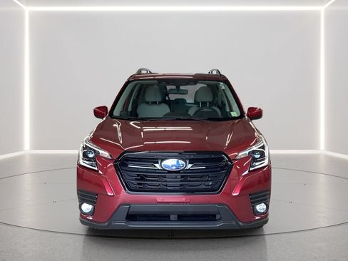 Certified 2023 Subaru Forester Premium AWD/4WD image 6