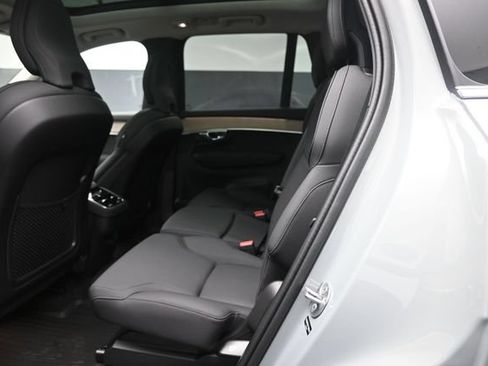 Used 2026 Volvo XC90 B6 Plus w/ Protection Package Premier AWD/4WD image 21