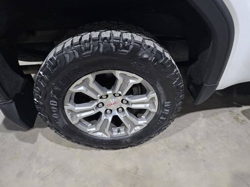 Used 2020 GMC Sierra 1500 SLE w/ SLE Value Package AWD/4WD image 24