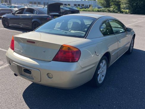Used 2001 Chrysler Sebring LXi FWD image 3