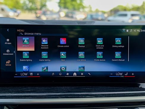 Used 2024 BMW X7 xDrive40i w/ M Sport Package AWD/4WD image 65