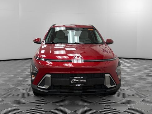 Certified 2025 Hyundai Kona SEL image 8