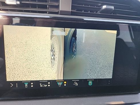 Used 2023 GMC Sierra 1500 AT4 AWD/4WD image 28