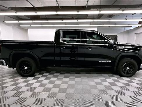 Used 2025 GMC Sierra 1500 SLE w/ Preferred Package AWD/4WD image 14