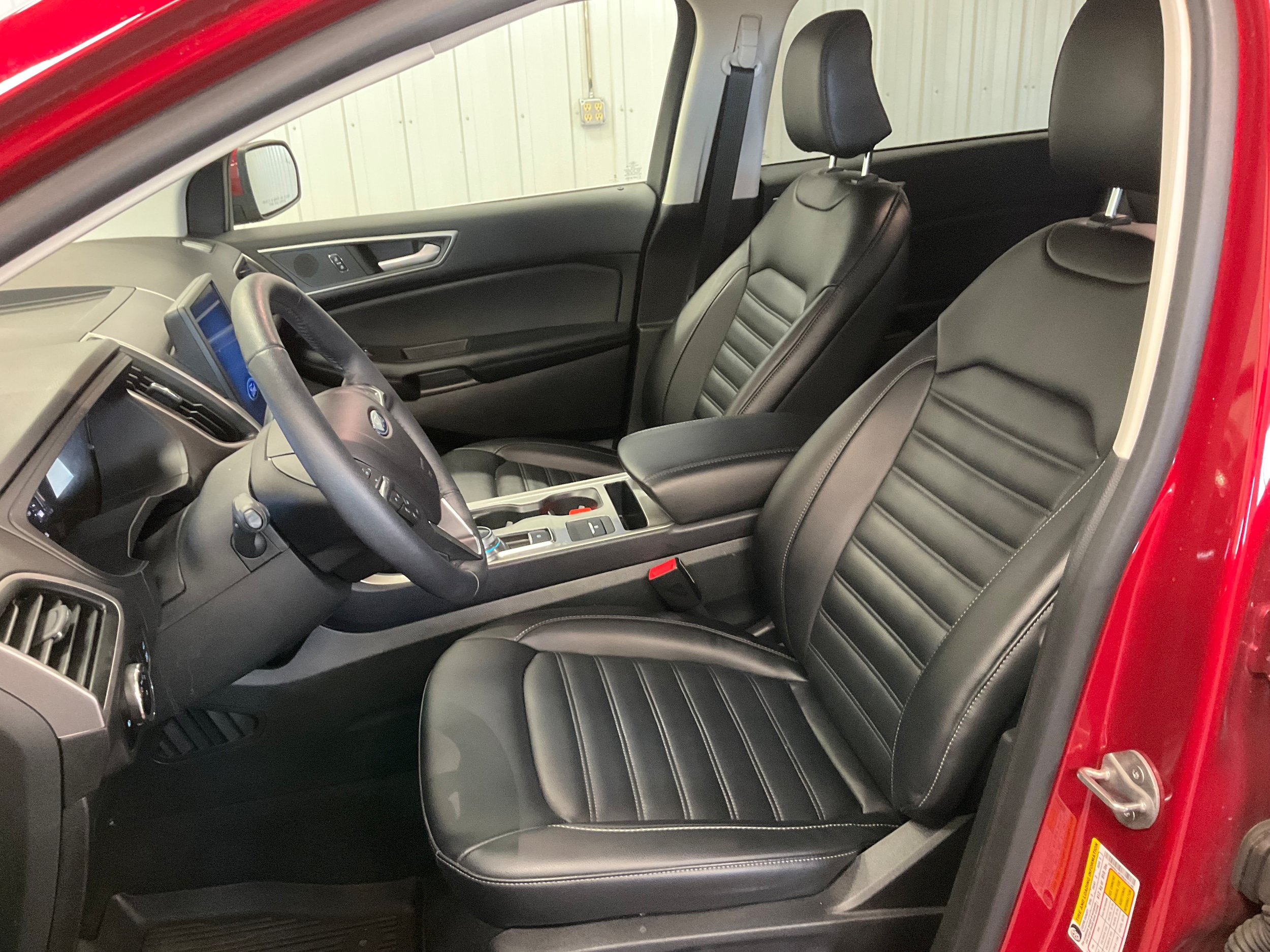 Used 2024 Ford Edge SEL w/ Convenience Package AWD/4WD image 11