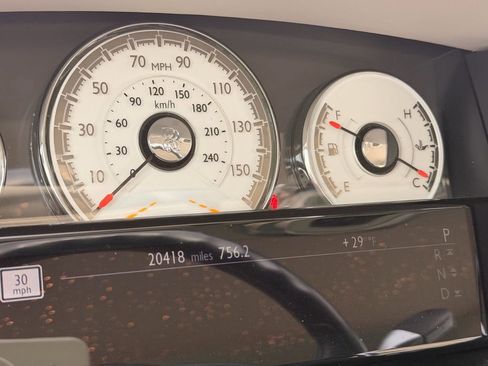 Used 2016 Rolls-Royce Wraith image 17