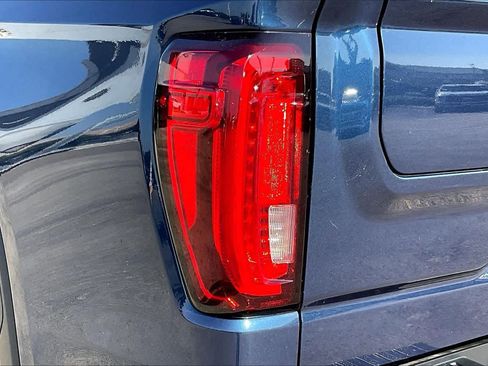 Used 2019 GMC Sierra 1500 SLT RWD image 25