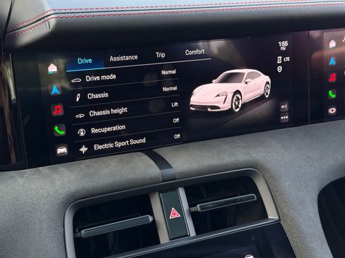 Certified 2024 Porsche Taycan GTS image 22