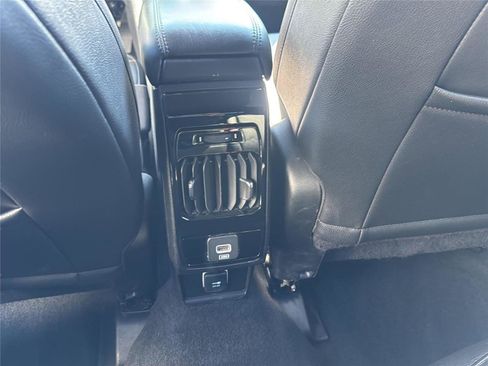 Used 2025 Jeep Compass Limited AWD/4WD image 11