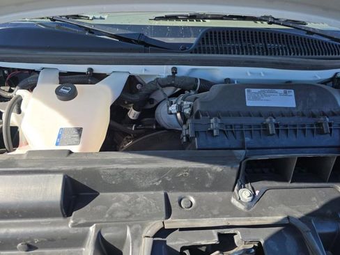 Used 2024 Chevrolet Express 2500 Work Van w/ Driver Convenience Package image 10