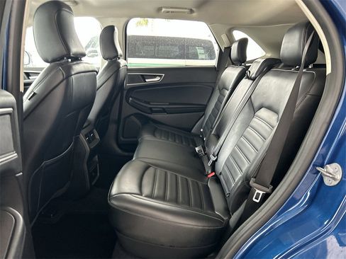 Used 2023 Ford Edge SEL image 33