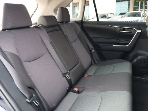Used 2025 Toyota RAV4 XLE w/ Convenience Package FWD image 32