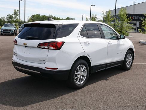 Used 2024 Chevrolet Equinox LT AWD/4WD image 7