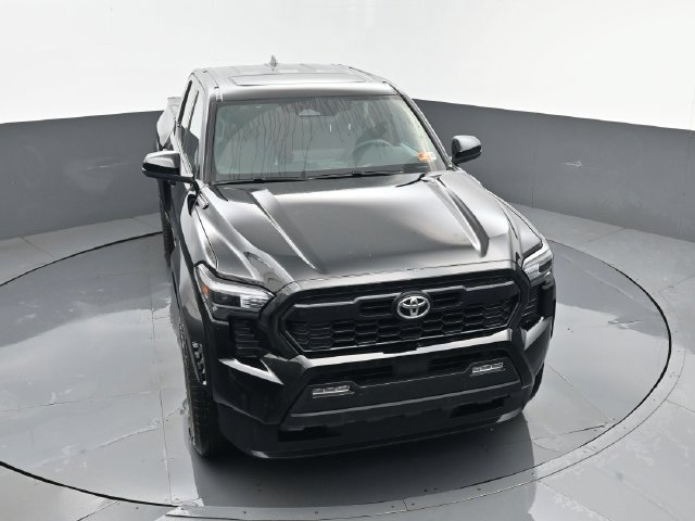 Used 2025 Toyota Tacoma TRD Off-Road w/ TRD Off Road Upgrade Package AWD/4WD image 22