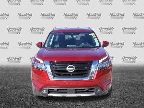 Used 2022 Nissan Pathfinder Platinum image 3