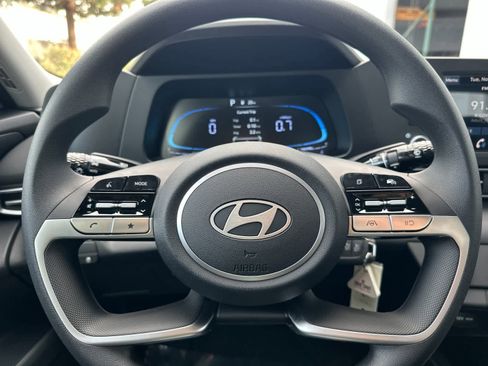 New 2026 Hyundai Elantra SE image 22