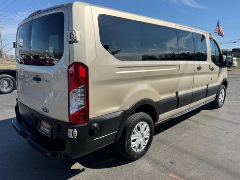 Used 2019 Ford Transit 350 XLT image 6