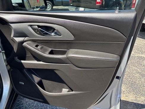 Used 2020 Chevrolet Traverse RS AWD/4WD image 16