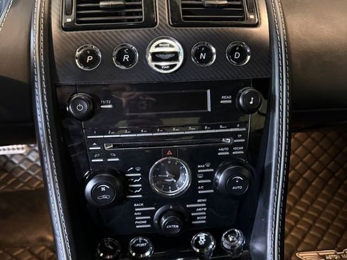 Used 2015 Aston Martin DB9 Coupe image 25