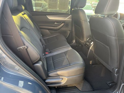 Certified 2025 MAZDA CX-70 3.3 Turbo w/ Preferred Package image 31