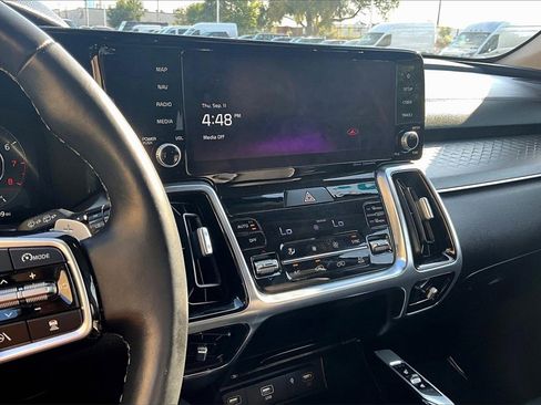 Used 2023 Kia Sorento SX image 6