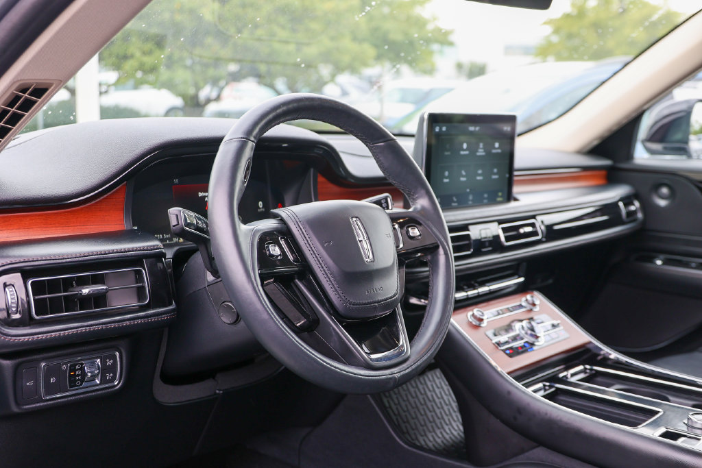 Used 2020 Lincoln Aviator Reserve w/ Equipment Group 201A AWD/4WD image 32